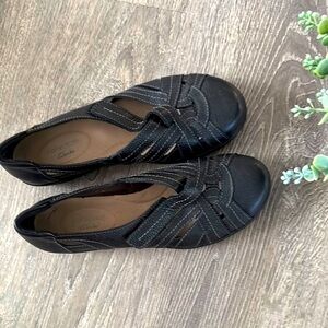 Clarks Women's Black Casual Shoes